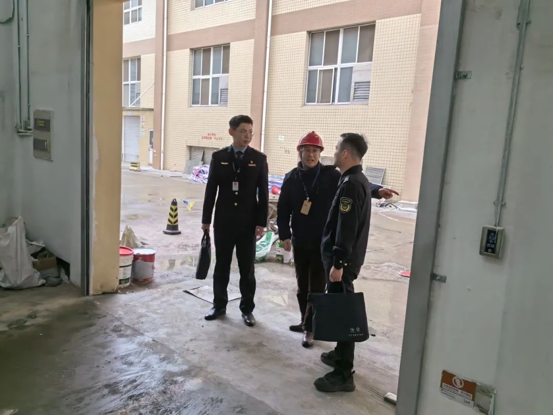 化工公司網(wǎng)站模板,化工公司網(wǎng)頁模板,響應(yīng)式模板,網(wǎng)站制作,網(wǎng)站建站 圖片