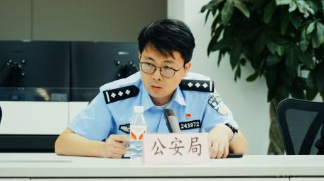 化工公司網(wǎng)站模板,化工公司網(wǎng)頁模板,響應式模板,網(wǎng)站制作,網(wǎng)站建站 圖片