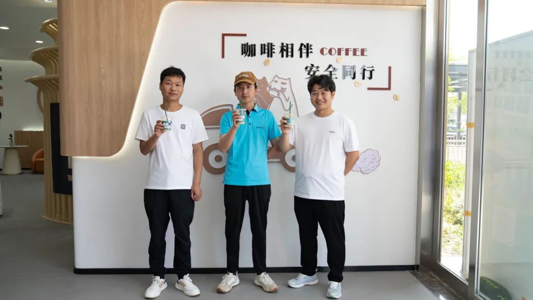 化工公司網(wǎng)站模板,化工公司網(wǎng)頁模板,響應(yīng)式模板,網(wǎng)站制作,網(wǎng)站建站 圖片